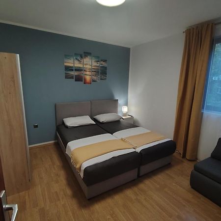 Apartman Hric -50M Od Plaze- 木洛希尼 外观 照片